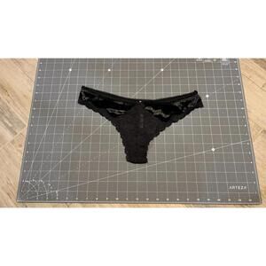 Victoria's Secret dream Angels Velvet Thong Black Size M